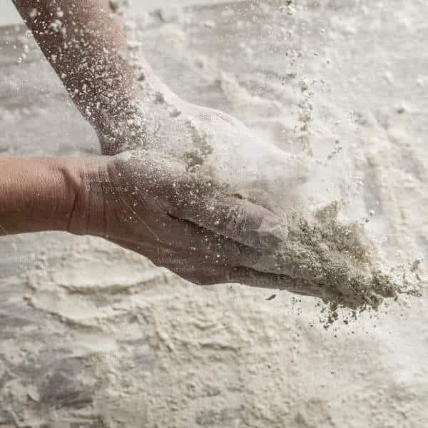 Travail d'une farine des Moulins d'Antoine ©P.Soissons